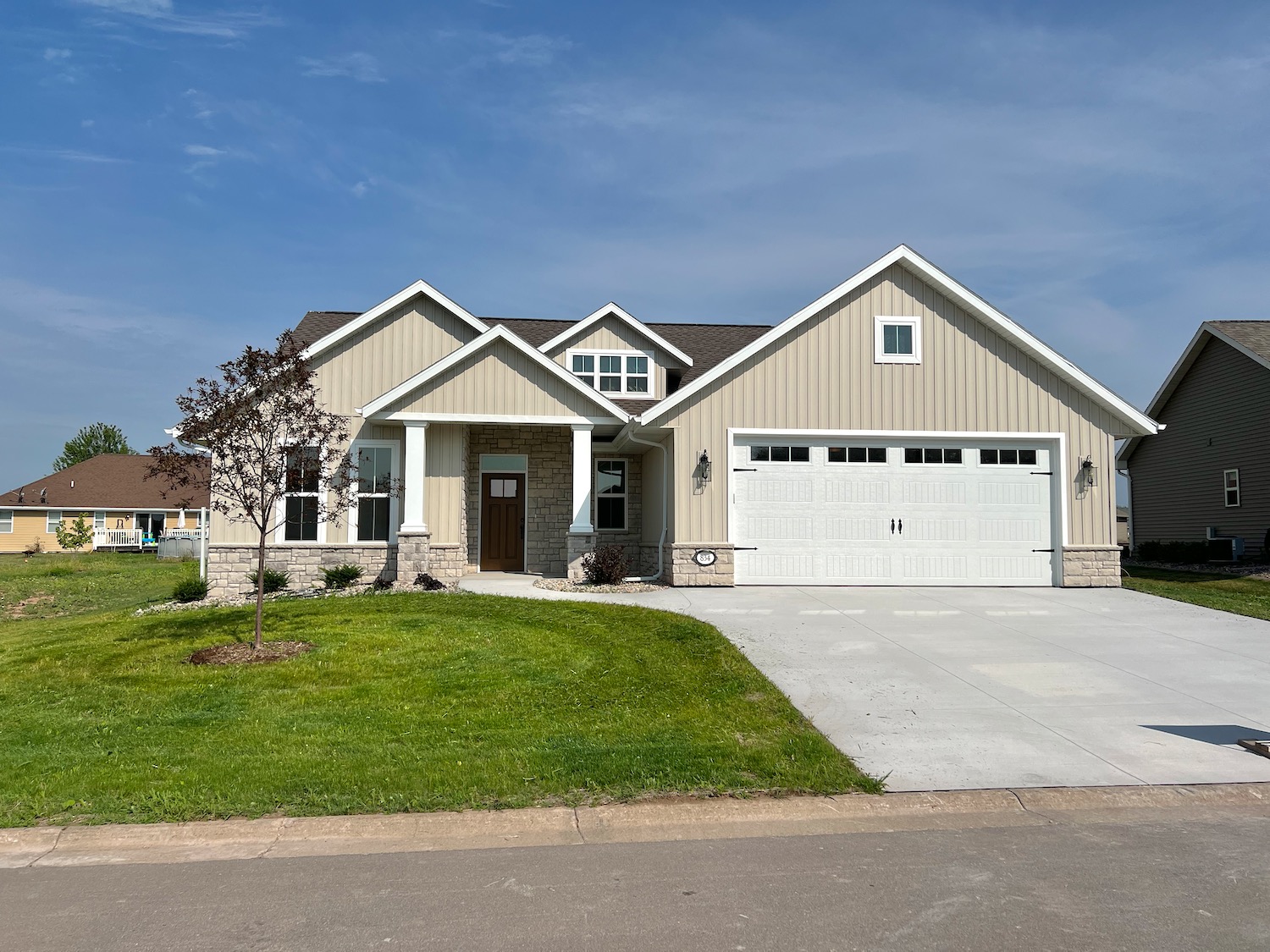 834 Fountain Way