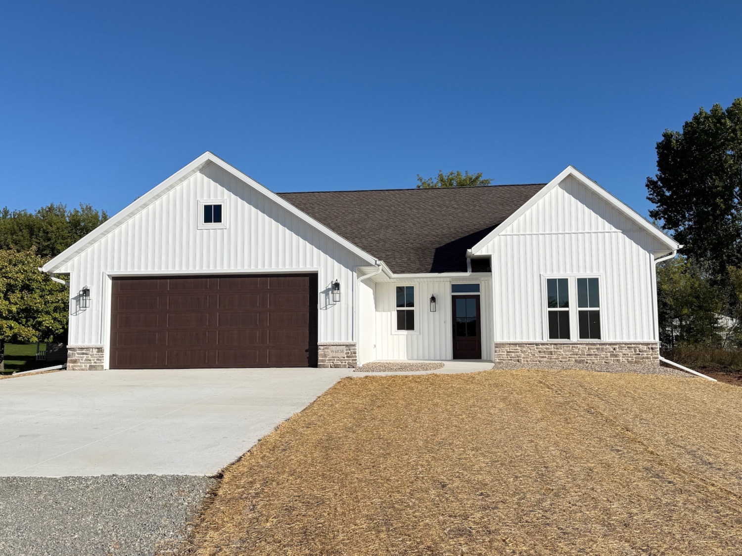 W6838 Goldfinch Drive