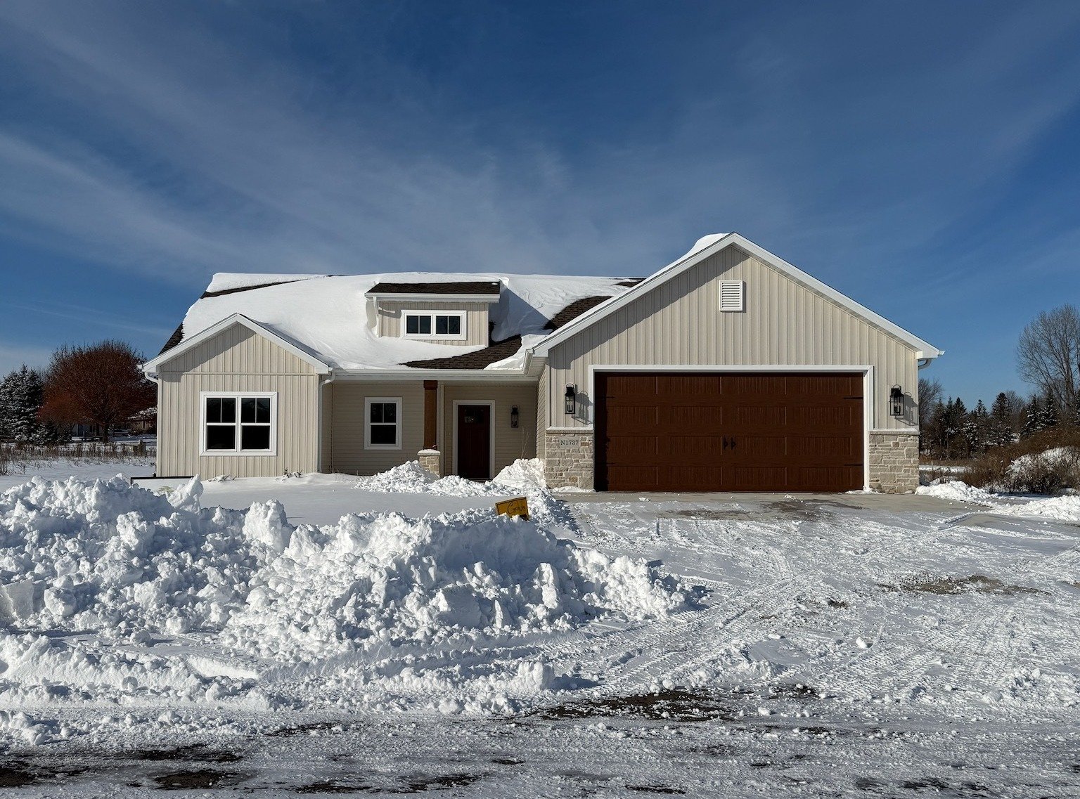 N1737 Red Cardinal Drive