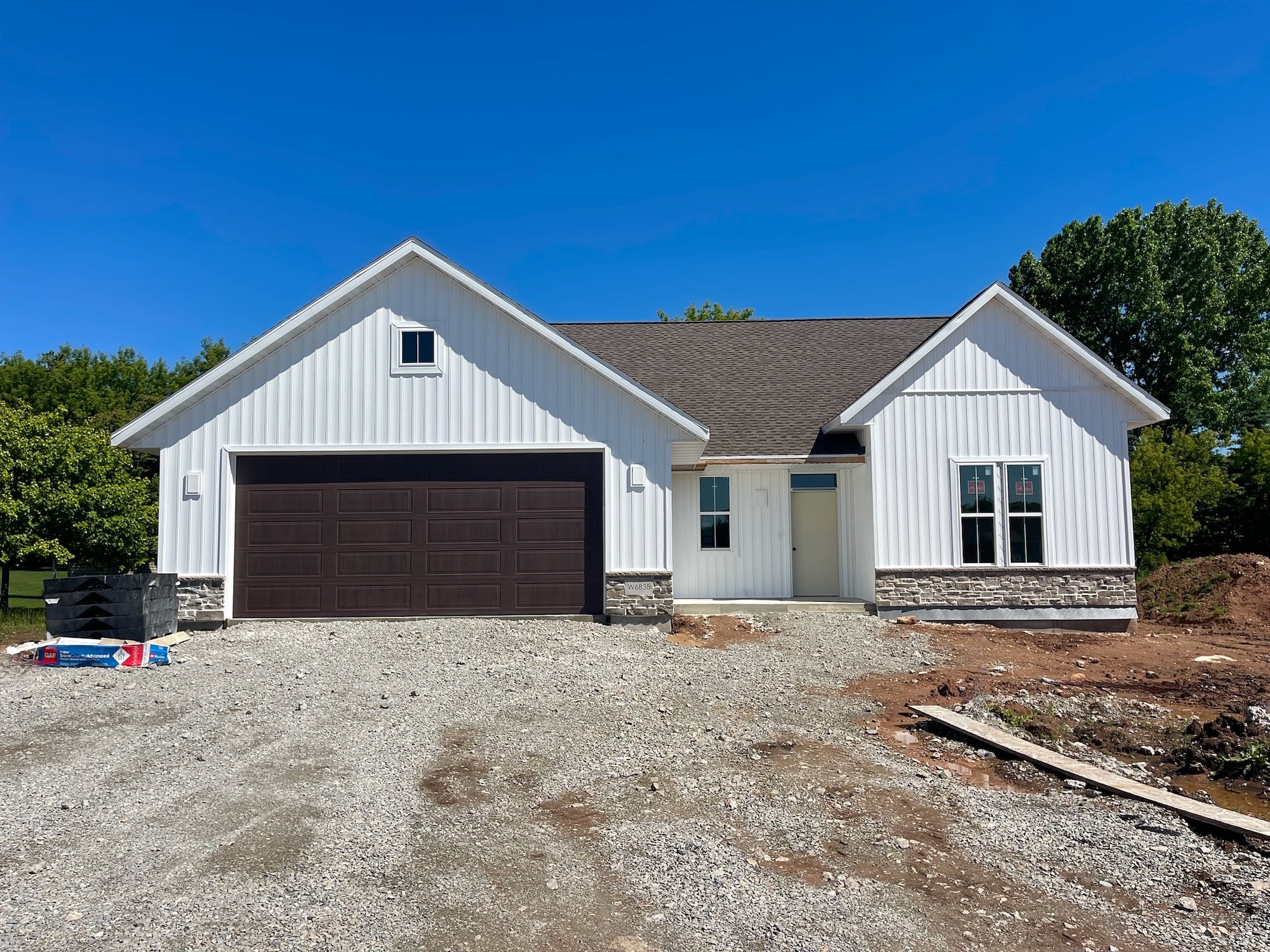 W6838 Goldfinch Drive