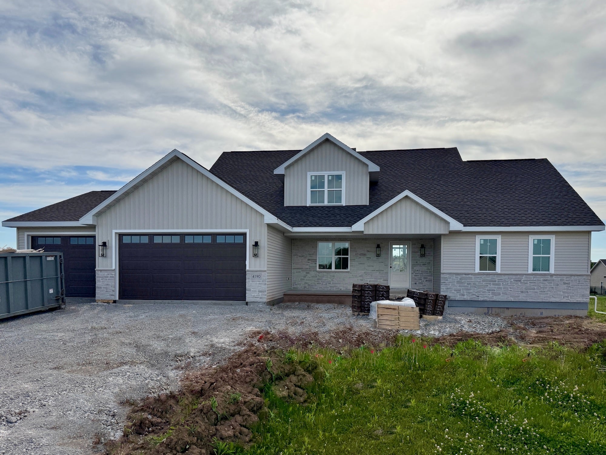 4190 N Rose Meadow Lane