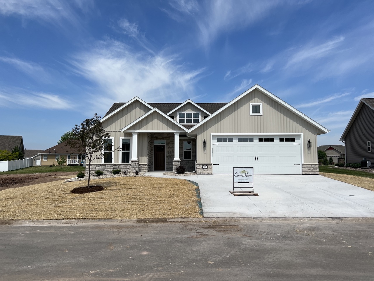 834 Fountain Way
