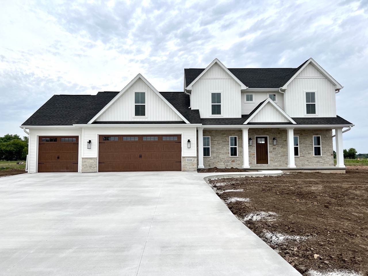 5124 N Cobble Creek Drive