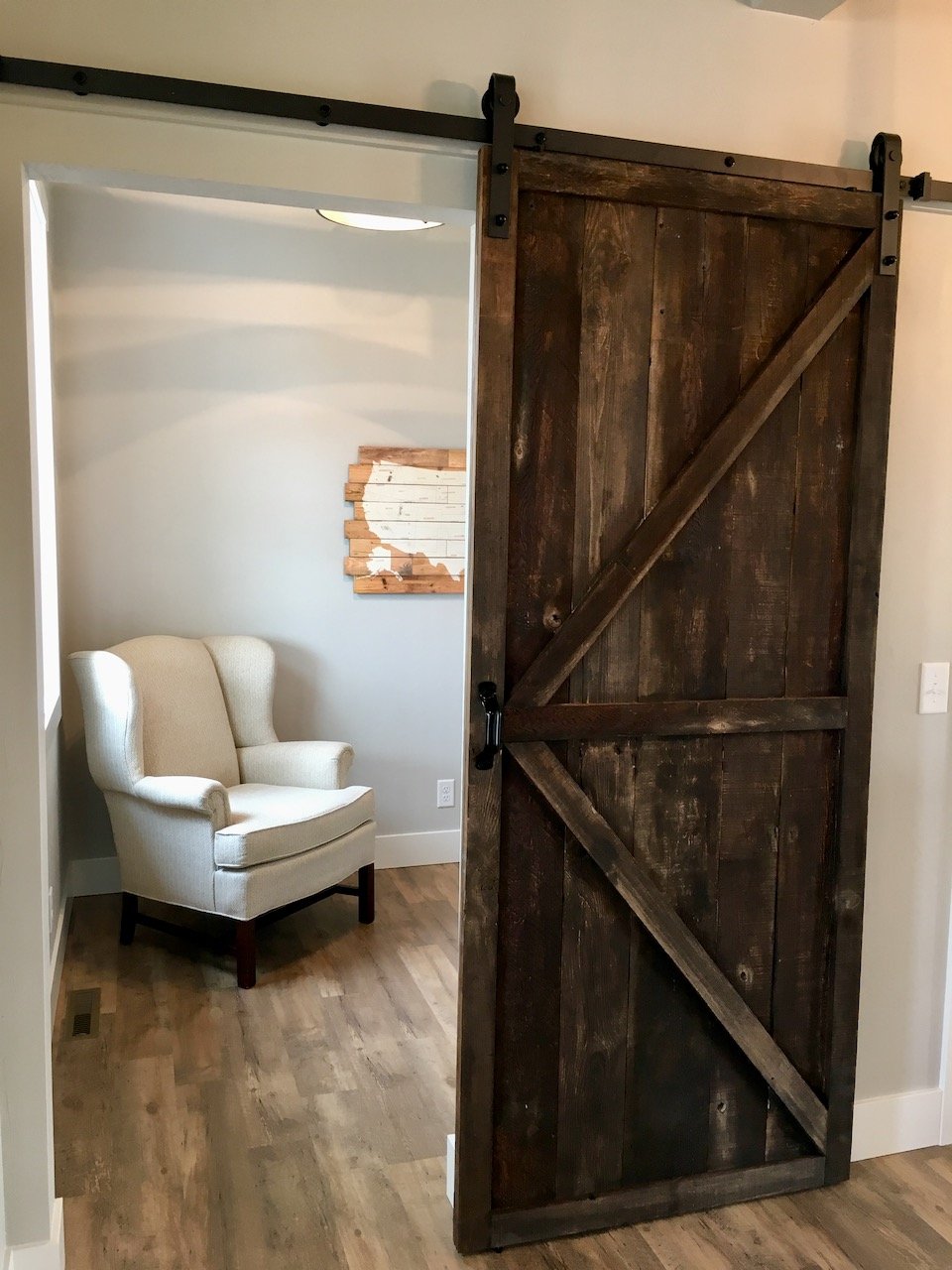Traditional Barn Door Design